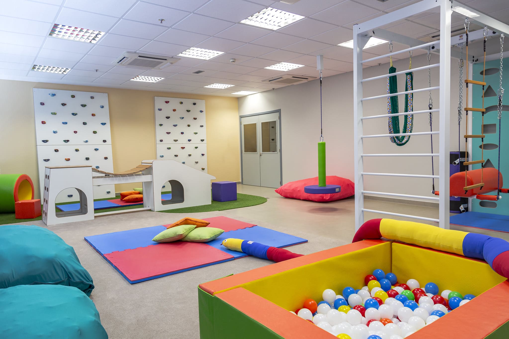 Unimed VTRP firma parceria com NeuroSteps e amplia o cuidado a crianças com TEA